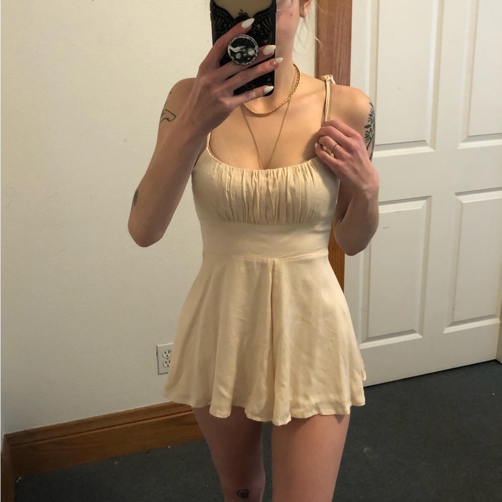 Urban Outfitters Ruched Tie-Shoulder Romper Cream Size XS